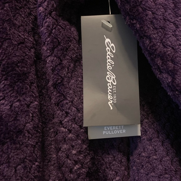 Everett Pullover Fleece Purple Large tags removed and worn a few times - Picture 4 of 5